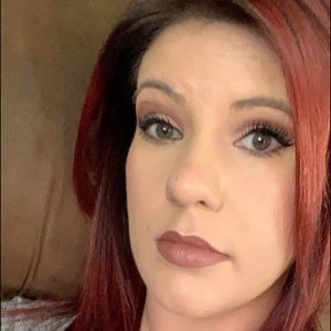 Meet your Posher, Layla